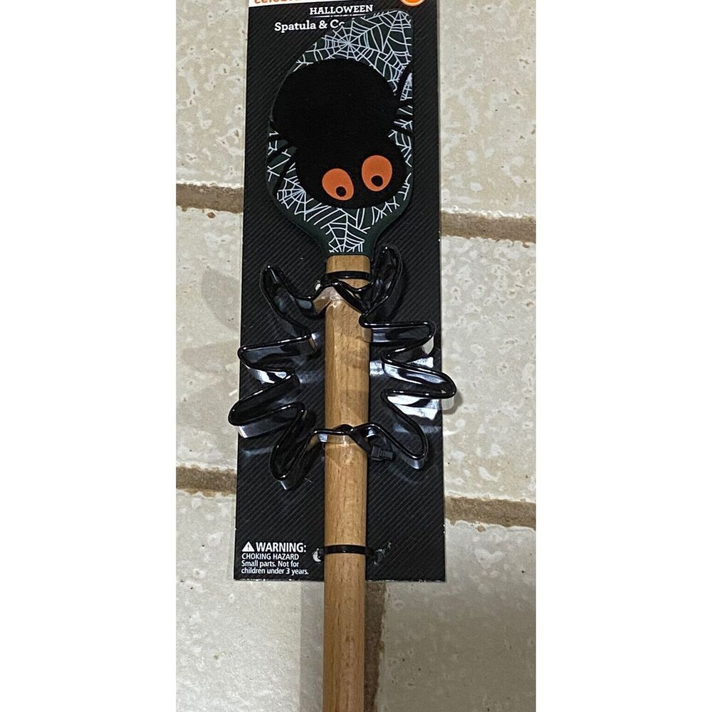 Way to Celebrate Halloween Spatula and‎ Cookie Cutter Spider Set